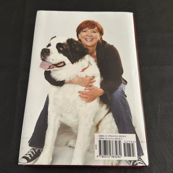 Book, “FINGER LICKIN’ FIFTEEN” by Janet Evanovich, EUC, 308 pages, $28 Retail - Picture 4 of 8